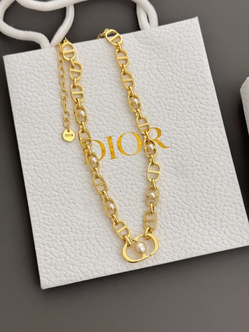 chr1st1an D10r necklaces